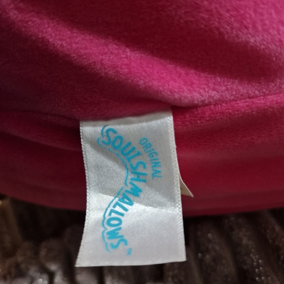 Large pink cat 🐈 squishmallow 20inch - Picture 3 of 3